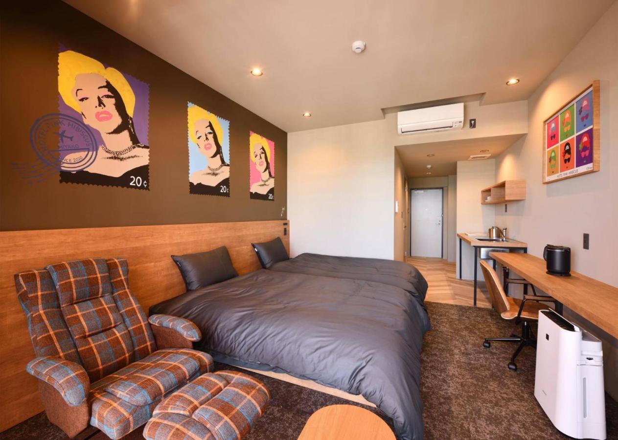 Hotel Pink Hibiscus Miyakojima  Экстерьер фото